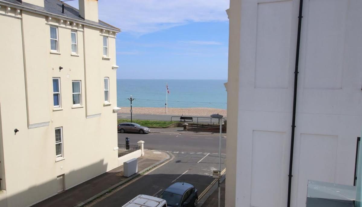 Modern Home For Small Groups By Stones Throw Apartments - Free Parking - Sea View Worthing Exterior photo